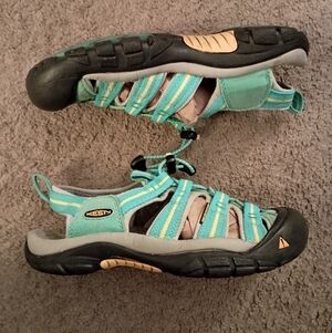 KEEN Newport H2 Turquoise Waterproof Hiking Sandals Women's Size 7 PRE-OWNED